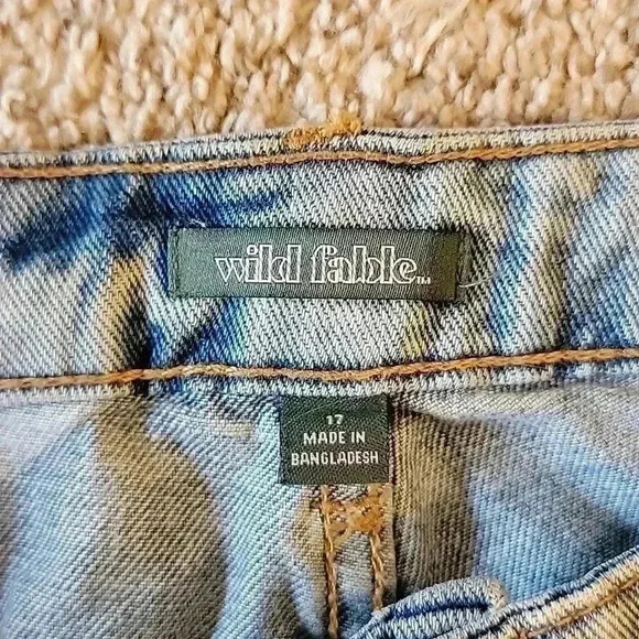 Denim High Rise Wild Fable Shorts Size 17 - Picture 2 of 6
